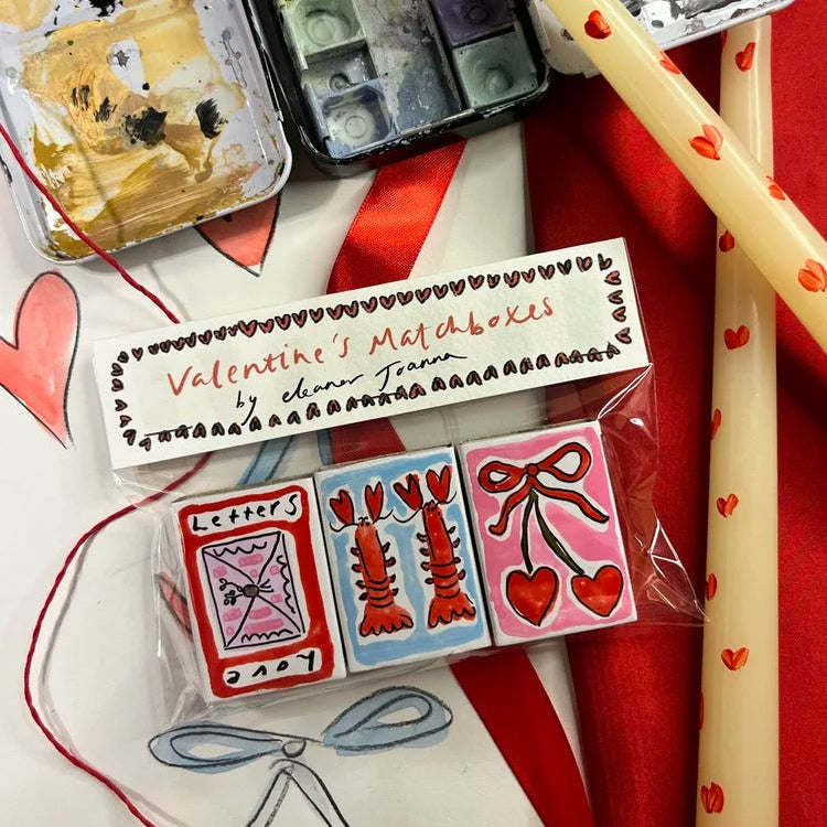 A set of 3 Valentine&